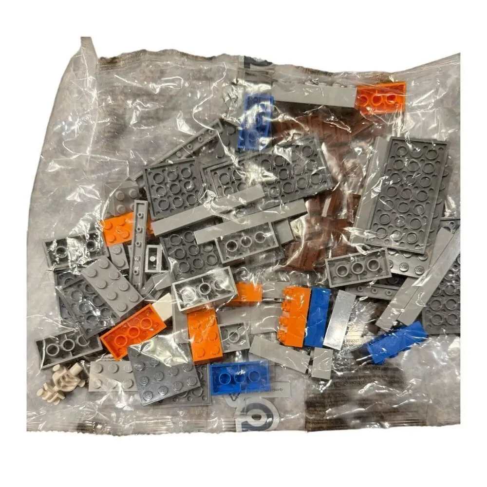 LEGO 2 Sealed Unopened Bags of LEGO Building Pieces